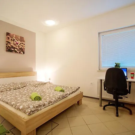 Lejlighed Sweet With Free Private Parking *