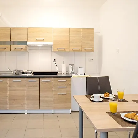 Sweet With Free Private Parking *